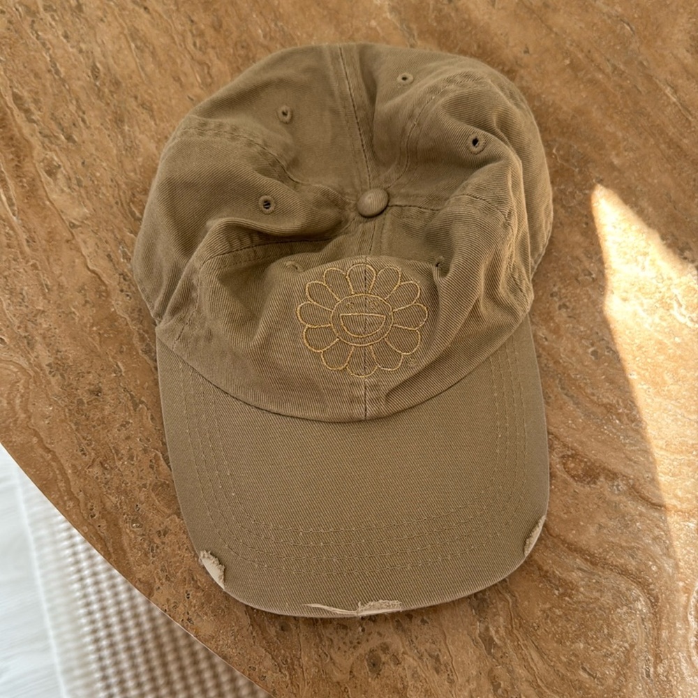 Takashi Murakami beige flower baseball cap hat